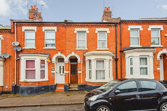 2 Bedroom Terraced House For Sale In Turner Street, Northampton, Northamptonshire, NN1