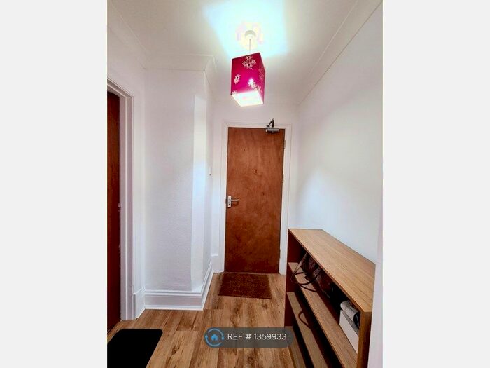 Studio To Rent In Studio, Uplands, Swansea, SA2