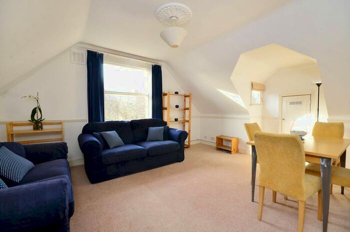 2 Bedroom Flat To Rent In Chartfield Avenue, Putney, London, SW15
