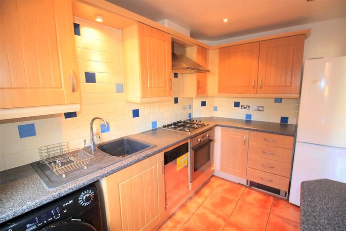 3 Bedroom Town House To Rent In Highbury Avenue, Bulwell, Nottingham, NG6