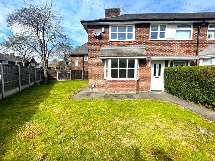 3 Bedroom Terraced House For Sale In Royalthorn Avenue, Sharston, Wythenshawe, Manchester, M22