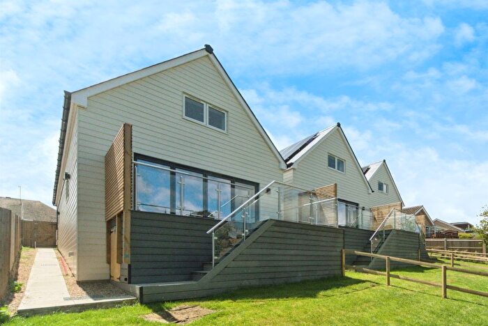 4 Bedroom Detached House For Sale In Seabourne Road, Bexhill-On-Sea, TN40