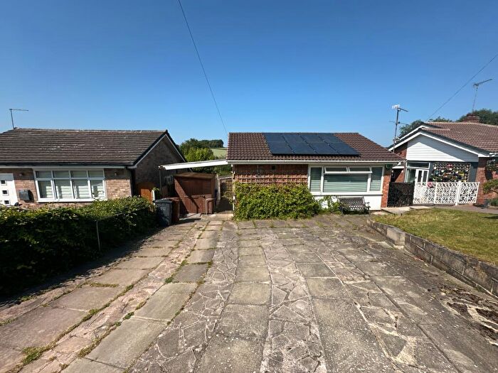 2 Bedroom Bungalow For Sale In Dalebrook Road, Winshill, Burton-on-Trent, DE15
