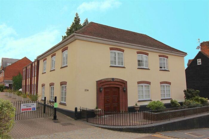 2 Bedroom Flat To Rent In Lower Dagnall Street, St Albans, Hertfordshire, AL3