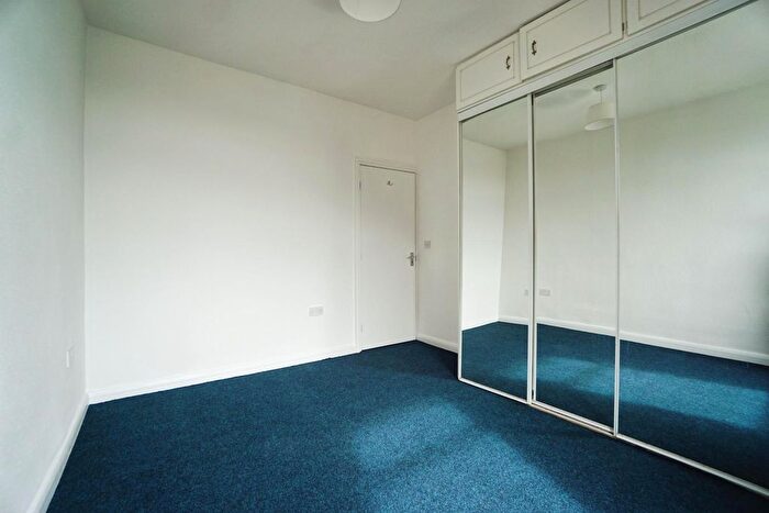 2 Bedroom Flat To Rent In Blakeney Road, Crookes, Sheffield, S10