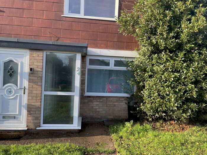 2 Bedroom Flat To Rent In The Meads, Western Park, Leicester, LE3