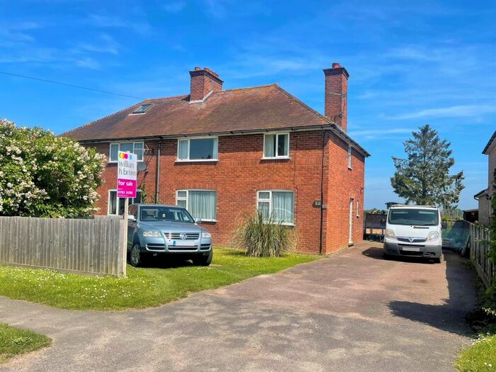 4 Bedroom Semi-Detached House For Sale In Royston Road, Litlington, Royston, SG8