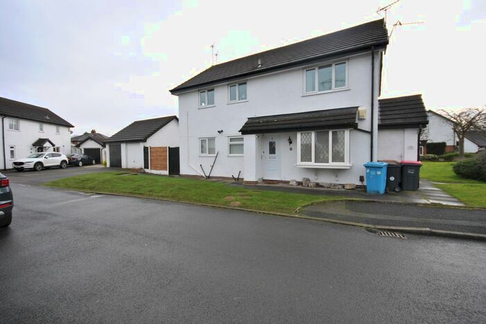 2 Bedroom Flat To Rent In Tufnell Way, Worsley Manchester, M28