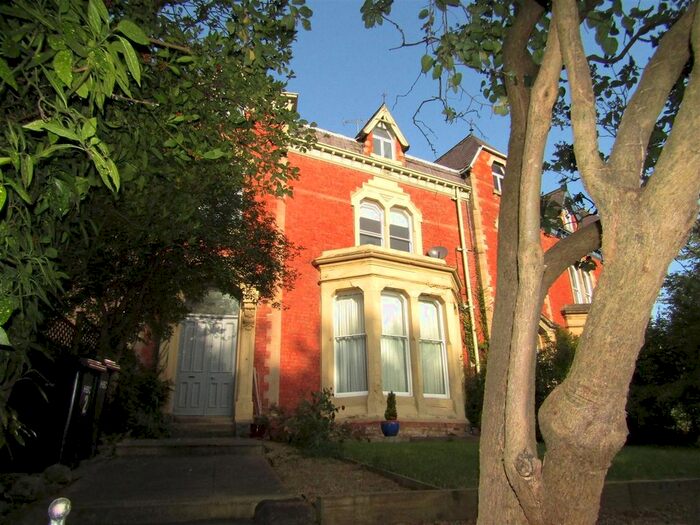 2 Bedroom Flat To Rent In Palace Road, Ripon, HG4