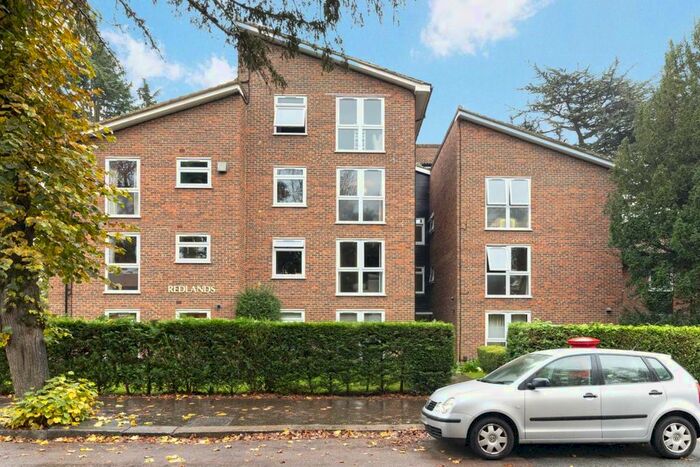 2 Bedroom Flat To Rent In Cromwell Road, Teddington, TW11