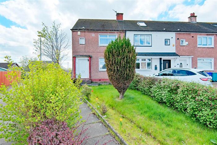 2 Bedroom End Of Terrace House To Rent In Millgate Avenue, Uddingston, G71