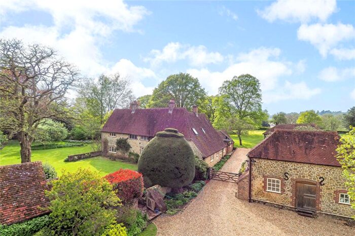 6 Bedroom Detached House To Rent In Trotton, Petersfield, West Sussex, GU31