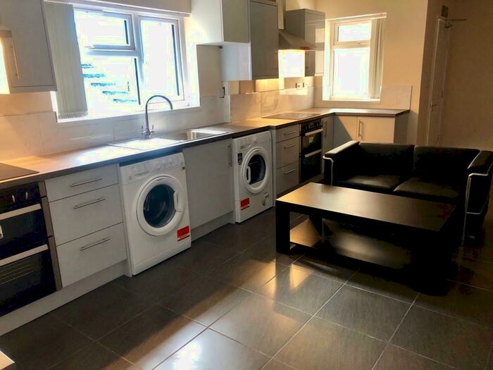 1 Bedroom Apartment To Rent In Chester Road North, Kidderminster, DY10