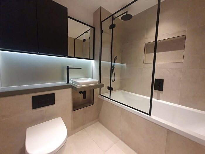 1 Bedroom Flat To Rent In Exchange Gardens, Keybridge House, London, SW8