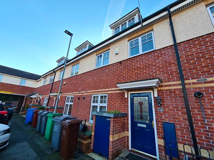 3 Bedroom Town House To Rent In Croasdale Avenue, Fallowfield, Manchester., M15