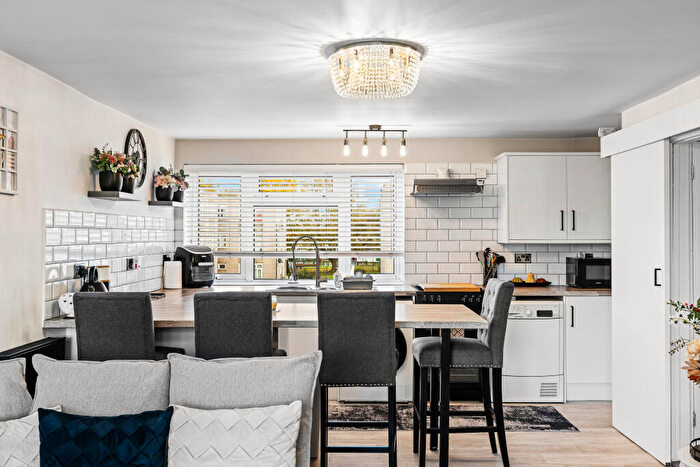 1 Bedroom Apartment For Sale In Ref: El - Caburn Court, Crawley, RH11