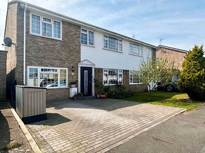 4 Bedroom Semi-Detached House For Sale In Whitebeam Drive, Coxheath, ME17