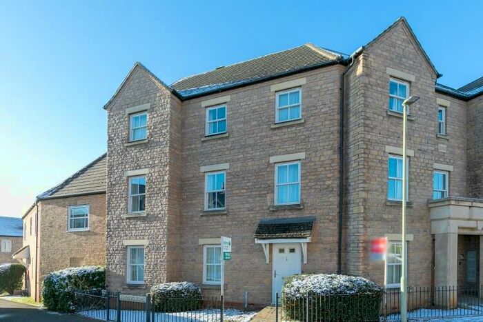 2 Bedroom Apartment To Rent In Hanwell Fields, Banbury, OX16