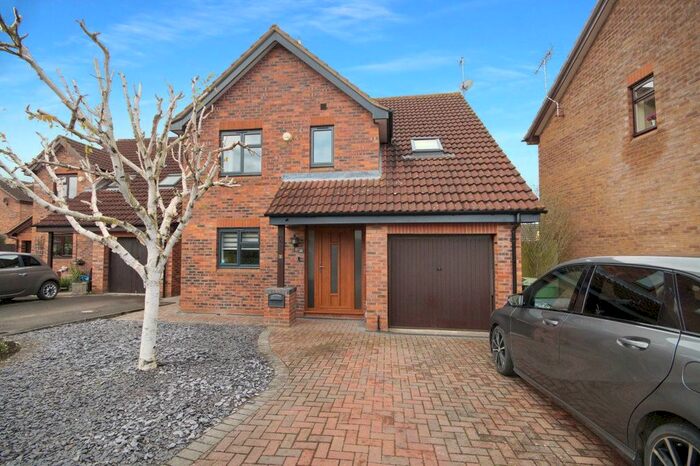 4 Bedroom Property To Rent In Sedgewick Gardens, Up Hatherley, Cheltenham, GL51