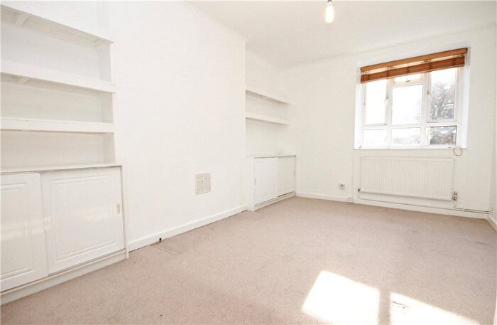 2 Bedroom Flat To Rent In Charcroft Court, Westwick Gardens, W14