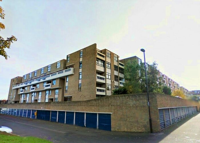 2 Bedroom Flat To Rent In Wellington Walk, Washington, NE37