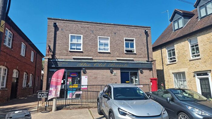 2 Bedroom Apartment To Rent In Flat, High Street, Wheatley, OX33