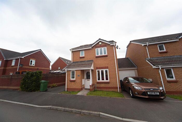 3 Bedroom Link Detached House To Rent In Wyncliffe Gardens, Cardiff, CF23
