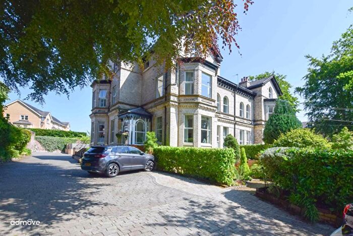 3 Bedroom Flat To Rent In Longford Lodge, Groby Road, Altrincham, WA14