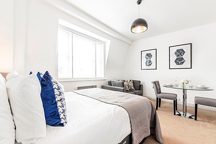 Studio To Rent In Hill Street, Mayfair, London, W1J