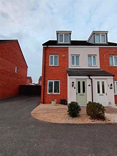 3 Bedroom Semi-Detached House To Rent In Hartley Close, Coventry, CV6