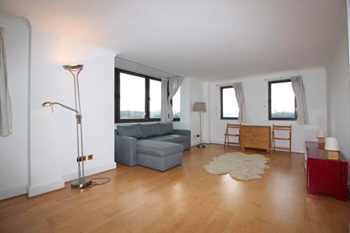 2 Bedroom Flat To Rent In Cumberland Mills Square, Isle Of Dogs, London, E14