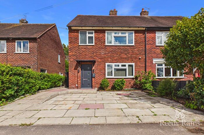 3 Bedroom Semi-Detached House For Sale In Brayton Avenue, Sale, Greater Manchester, M33