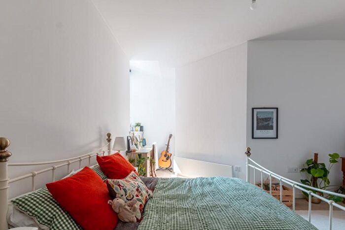 2 Bedroom Flat To Rent In Duckmoor Road, Bristol, BS3