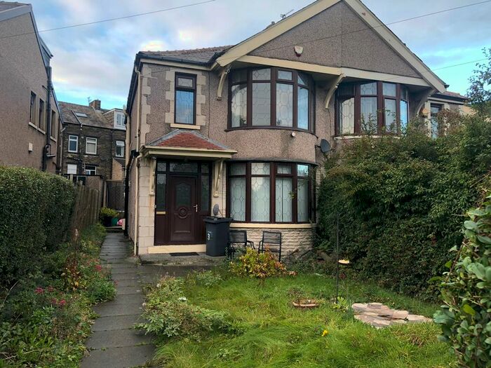 3 Bedroom Semi-Detached House To Rent In Sixth Avenue, Bradford, BD3
