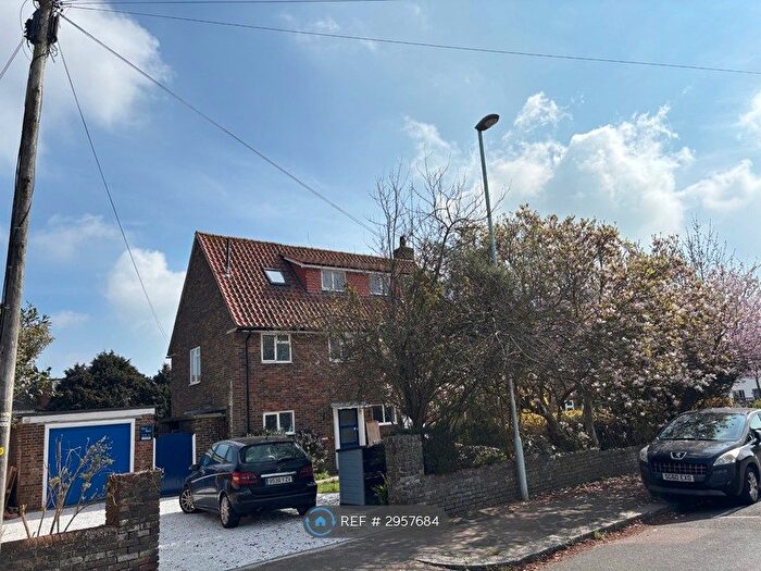 5 Bedroom Detached House To Rent In Forest Road, Worthing, BN14