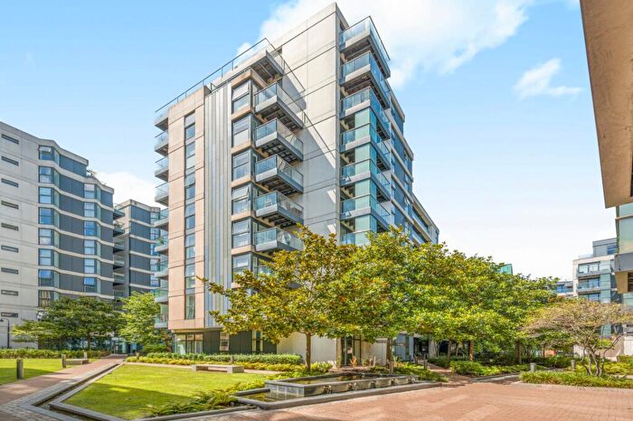 2 Bedroom Flat For Sale In Dance Square, Clerkenwell, EC1V