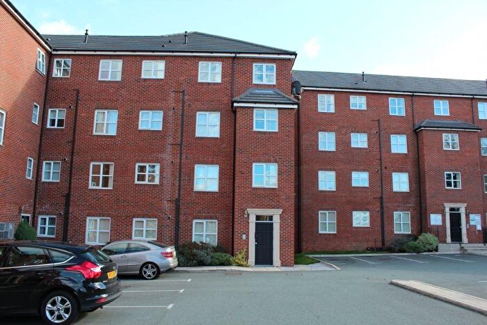 2 Bedroom Flat To Rent In Lathom Court, L36