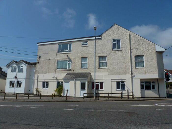 1 Bedroom Flat To Rent In Clifden Road, PL25