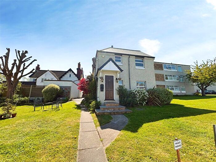 2 Bedroom Flat For Sale In Cedar Mount, Mottingham Lane, London, SE9