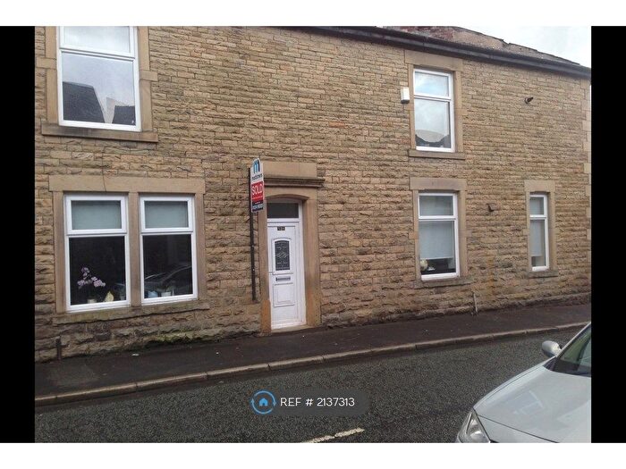 3 Bedroom End Of Terrace House To Rent In Dove Lane, Darwen, BB3