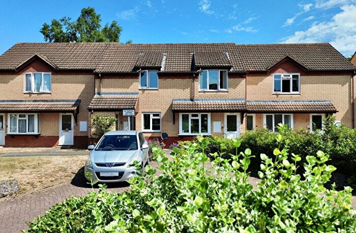 2 Bedroom Property For Sale In Northfield Gardens, Taunton - No Chain!, TA1