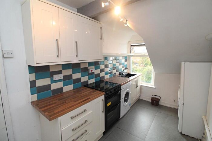 1 Bedroom Flat To Rent In Gordon Road, Cardiff, CF24