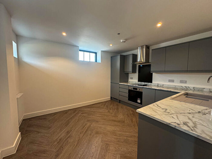 2 Bedroom Flat To Rent In Radial, PO3