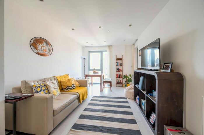 1 Bedroom Flat To Rent In Christian Street, Aldgate, London, E1