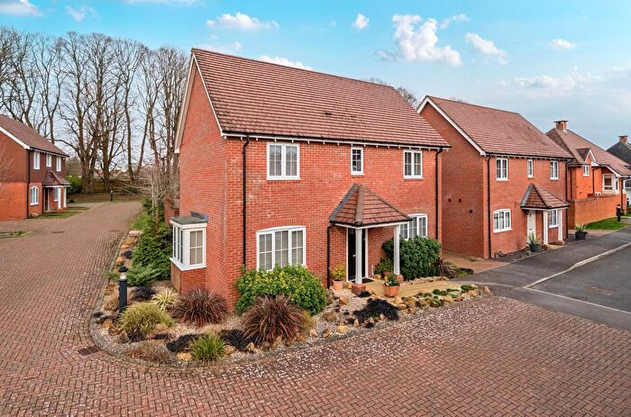 4 Bedroom Detached House For Sale In Oddstones, Pulborough, RH20