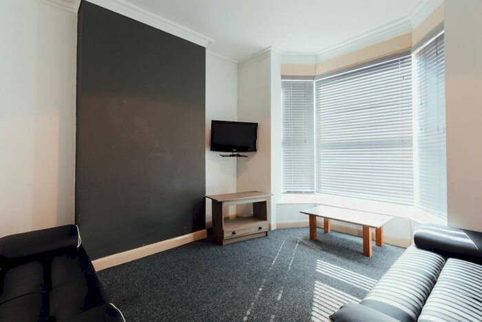 5 Bedroom Flat To Rent In Brooklyn Street, Hull HU5