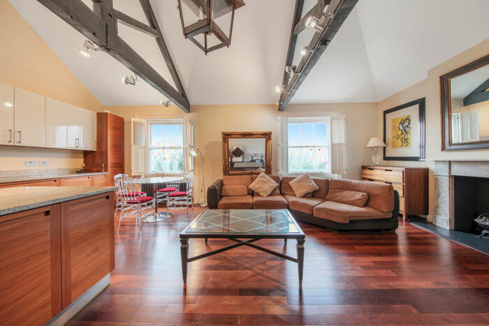 3 Bedroom Flat To Rent In Hamilton Terrace, St John's Wood, NW8