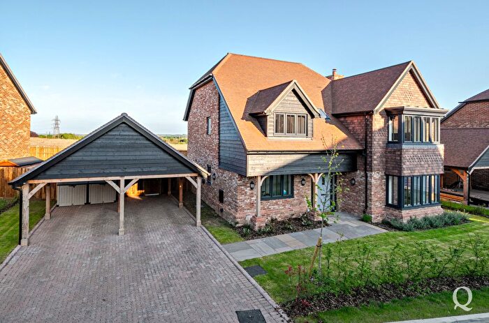 5 Bedroom Detached House For Sale In Hill Farm View, Bobbing, Sittingbourne, Kent, ME9
