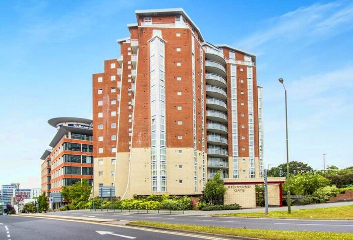 2 Bedroom Flat To Rent In Bournemouth, BH2