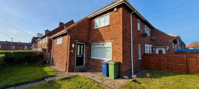 2 Bedroom Semi-Detached House To Rent In Rugby Gardens, Gateshead NE9